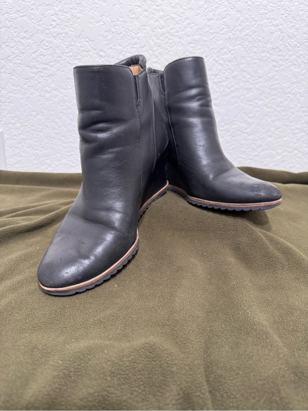 Women's Black Leather Ankle Boots - Classic Heel